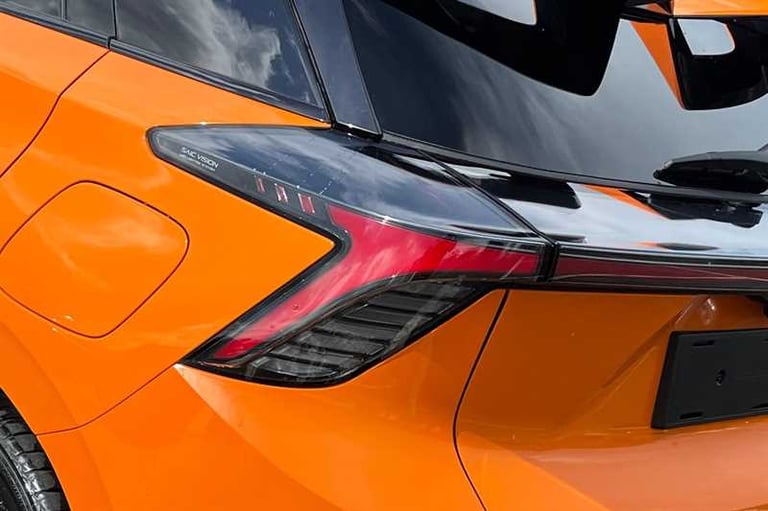 2025 MG MG4 64kWh Trophy Long Range Hatchback 5dr Electric Auto (203 ps) Hatchback Electric Autom...