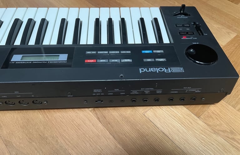 Roland Alpha Juno-1 Synthesizer