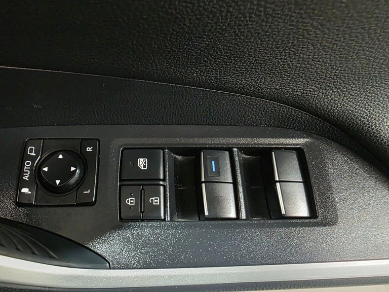 2021 Toyota RAV4 2.5 VVT-h Design CVT Euro 6 (s/s) 5dr ESTATE Petrol/Electric Hybrid Automatic