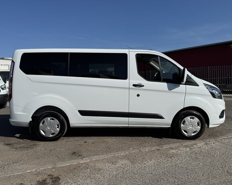 2023 Ford Transit Custom 2.0 EcoBlue 130ps Low Roof Trend 9 Seat MPV MPV Diesel Manual