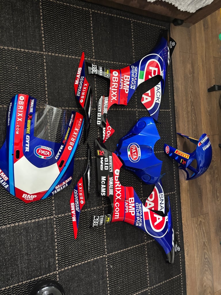 Brand new fairings for R1 2015-2019 2cr  
