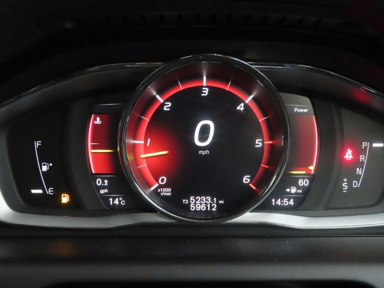 2016 Volvo XC60 2.4 D4 R-Design Lux Nav Auto AWD Euro 6 (s/s) 5dr ESTATE Diesel Automatic