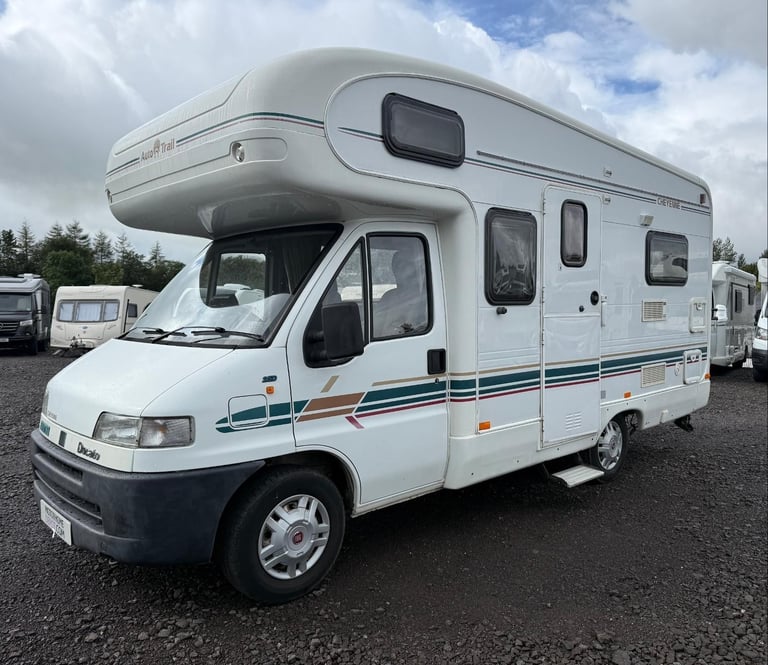 Auto-Trail Cheyenne 4 Berth Wheelchair Adapted 1998 Motorhome For Sale 