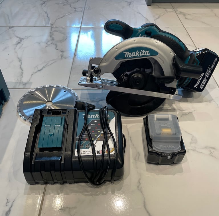 (NEW) Makita DSS610RTJ 18v LXT 165mm Circular Saw Inc 2x 5.0Ah Batts