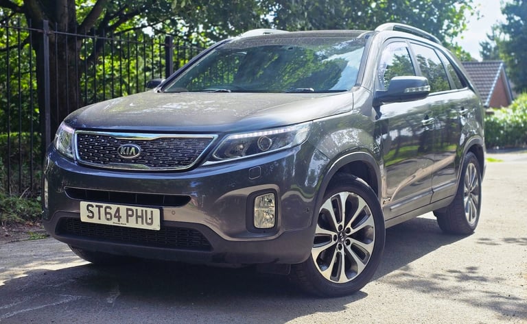 2014 KIA SORENTO 2.2 CRDi KX-4 AUTOMATIC + TOP SPEC + PAN ROOF + LEATHER + MEDIA
