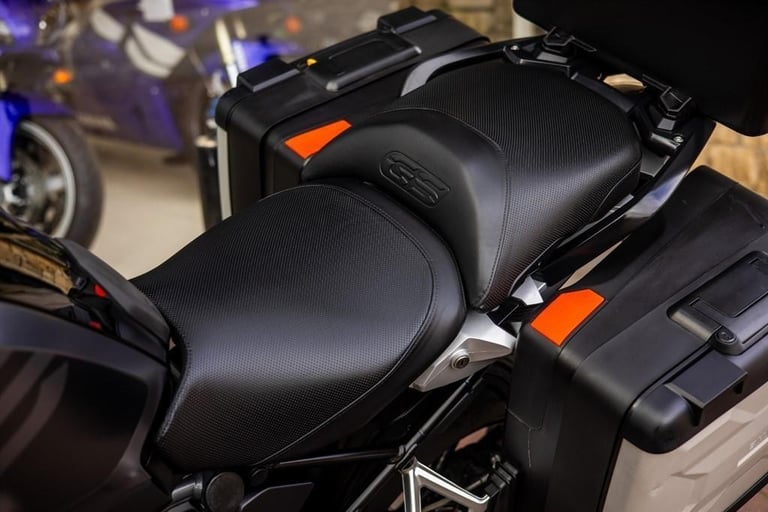 BMW R 1250 GS TRIPLE ! LUGGAGE ! STUNNING