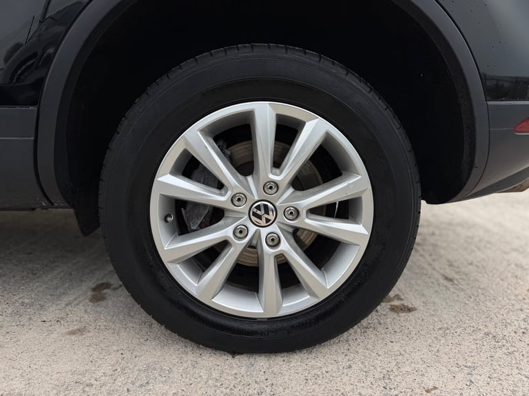 2015 Volkswagen Touareg 3.0 TDI V6 BlueMotion Tech Escape SUV 5dr Diesel