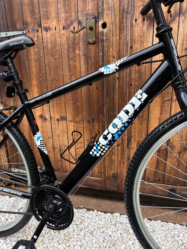 Men’s Lightweight APOLLO Code Hybrid Bike (Fantastic Condition)