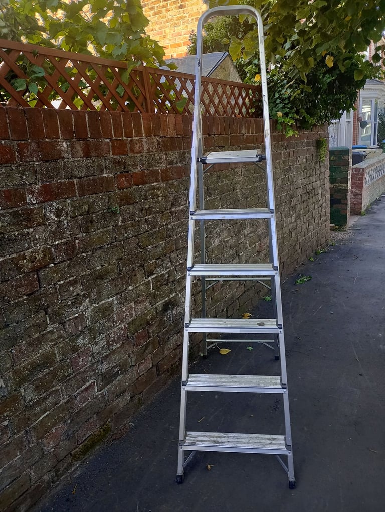 image for £20 step ladder 6 step 