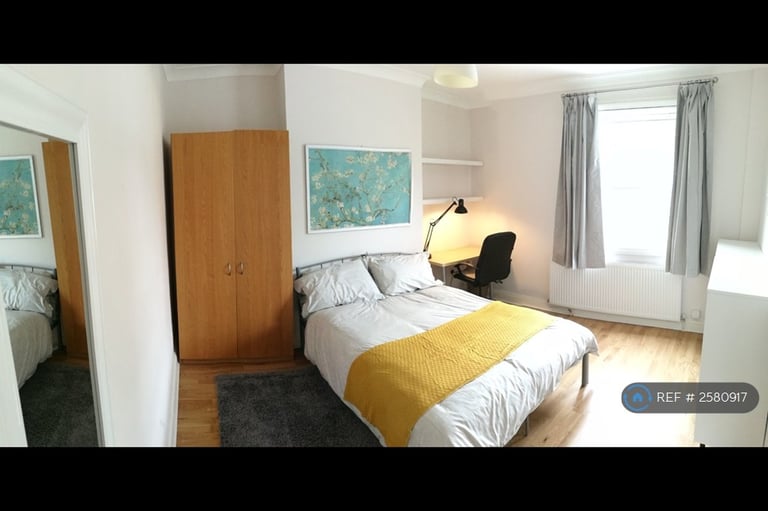 3 bedroom house in Old Oak Lane, London, NW10 (3 bed) (#2580917)