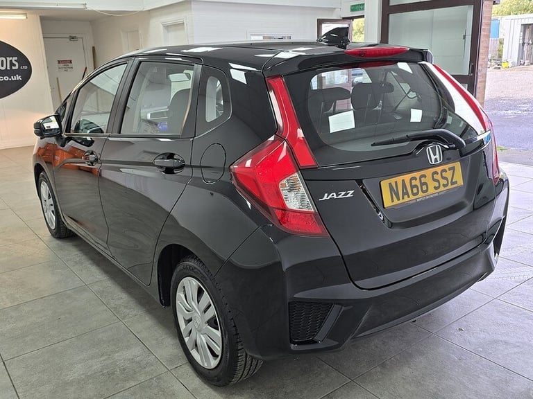 2016 Honda Jazz i-VTEC S Hatchback Petrol Manual