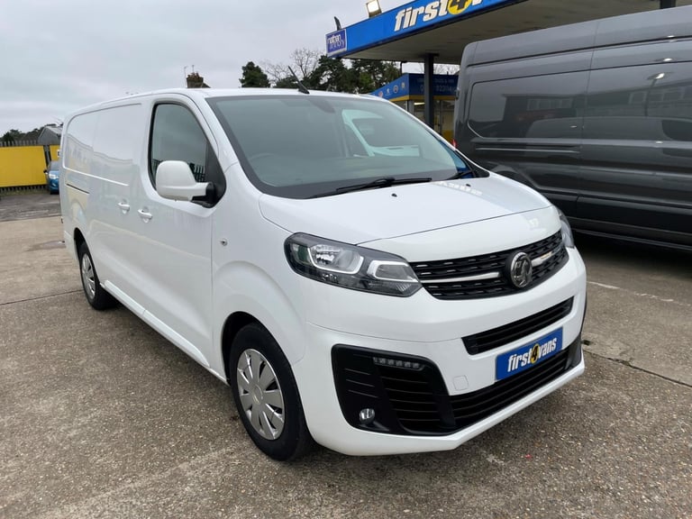 2020 Vauxhall Vivaro 2900 1.5d 100PS Sportive L2 H1 Van ** ULEZ COMPLIANT & AIRC