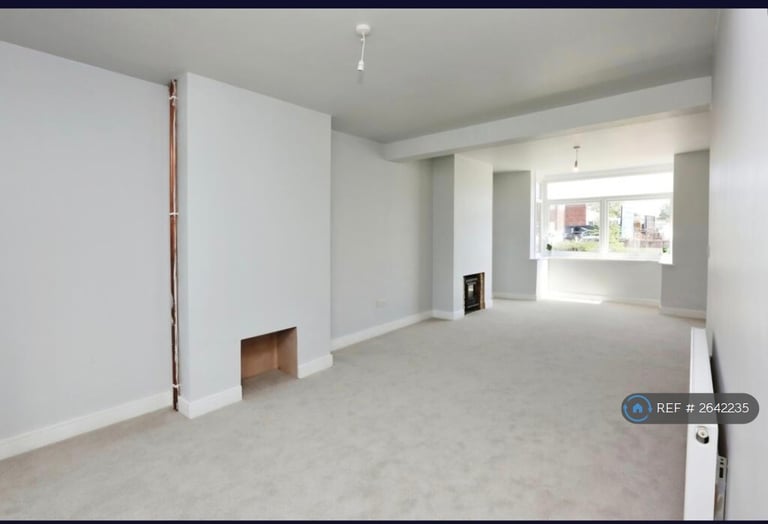 3 bedroom house in Fareham Road, Gosport, PO13 (3 bed) (#2642235)