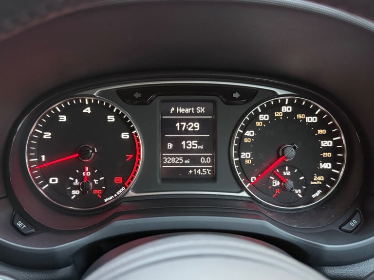 2011 Audi A1 TFSI SPORT - £35 TAX -ONE OWNER FROM NEW - 11 STAMPS IN THE BOOK - LEATHER Hatchback...