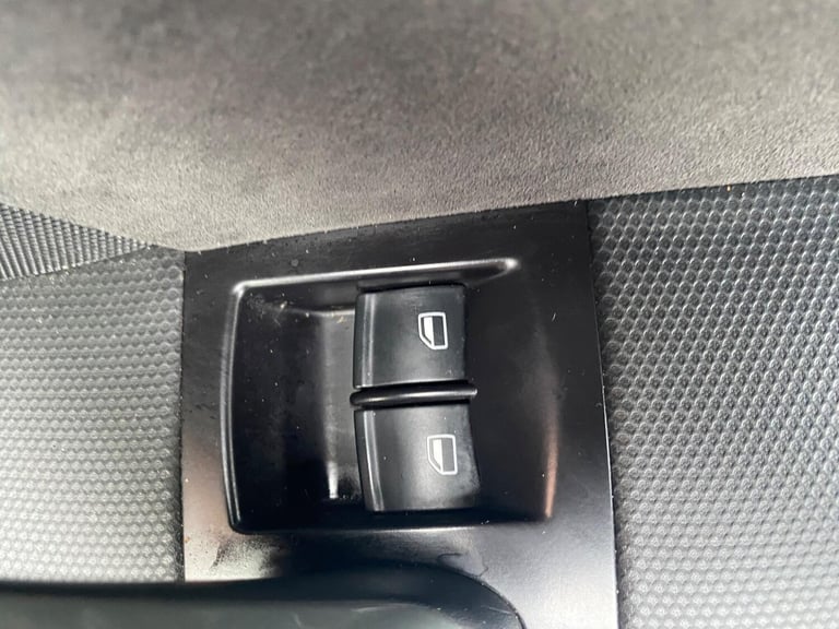 2013 Audi TT 1.8 TFSI S line S Tronic Euro 5 3dr COUPE Petrol Automatic