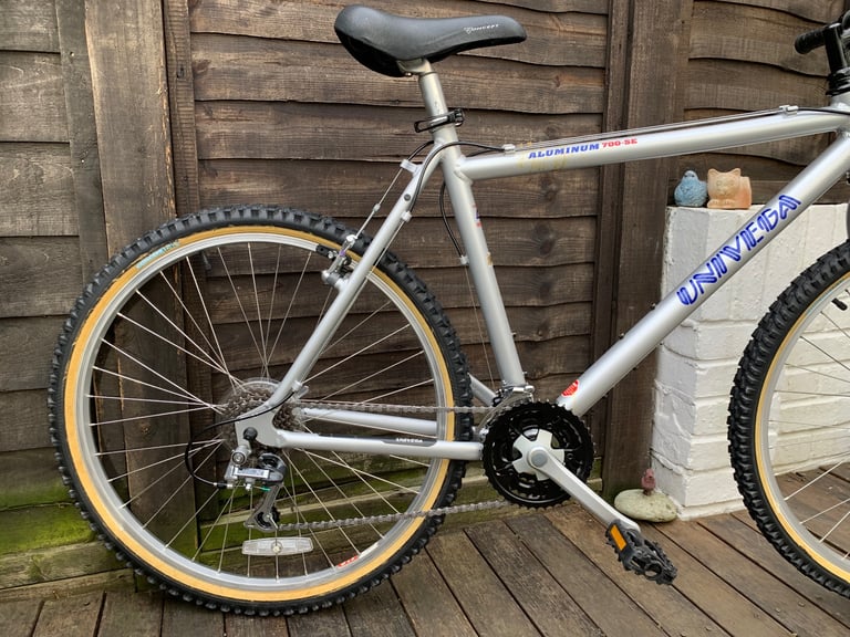 Retro Univega Aluminium 700 SE 26” Wheel Mountain Bike (Fully Serviced)