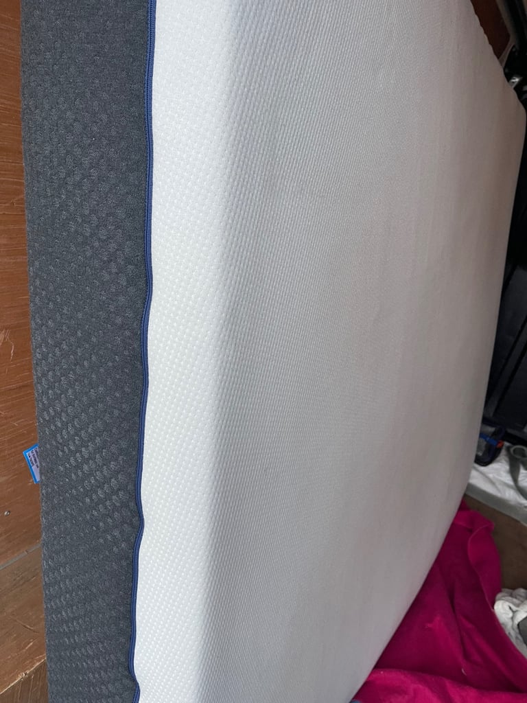 Emma kingsize mattress £70 delivered