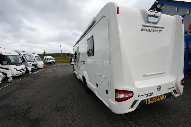 Swift Kon-Tiki Sport 599 FIAT 4 BERTH 2 TRAVEL SEAT MOTORHOME