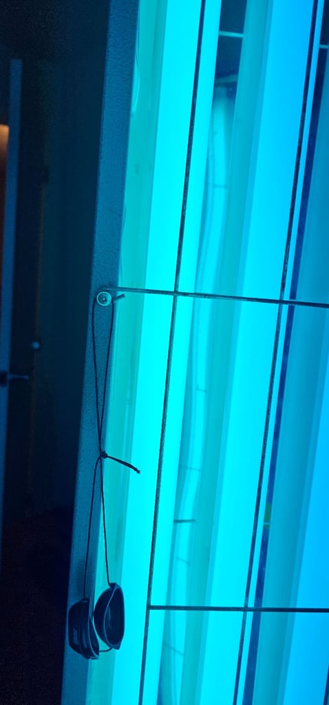 Stand up sunbed 