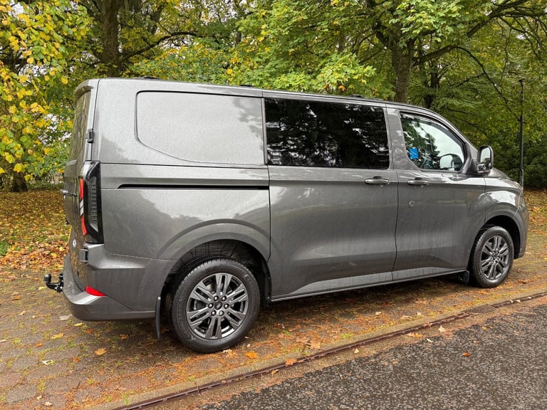 2025 Ford Transit Custom 2.0 EcoBlue 150ps H1 Double Cab Van Limited PANEL VAN Diesel Manual
