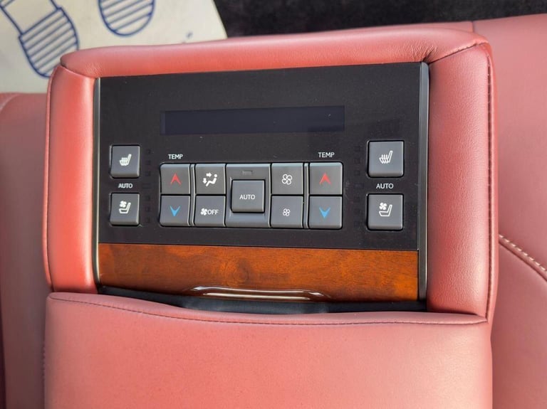 2024 Lexus LX LX570 5.7 V8 Automatic 4X4 8 seats 5dr Petrol Automatic