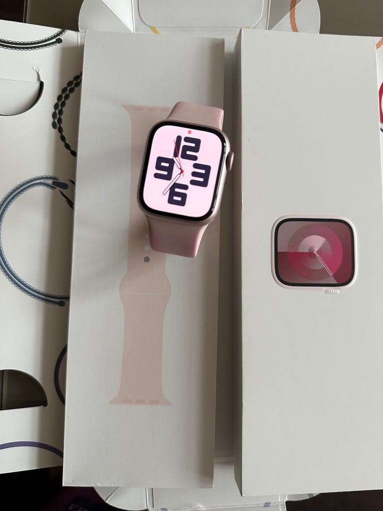Apple Watch series 9 41MM Pink Excellent condition 