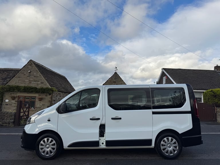 2019 Renault Trafic 2019 RENAULT TRAFIC 1.6 DCI 27 BUSINESS SWB EURO 6 MINIBUS  MPV Diesel Manual