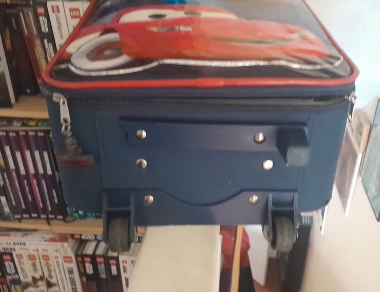 Kids cars suit case
