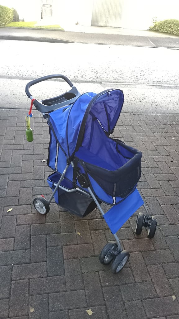Doggy push chair