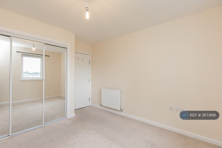 2 bedroom flat in Burnside Road, Dyce, Aberdeen, AB21 (2 bed) (#2673691)