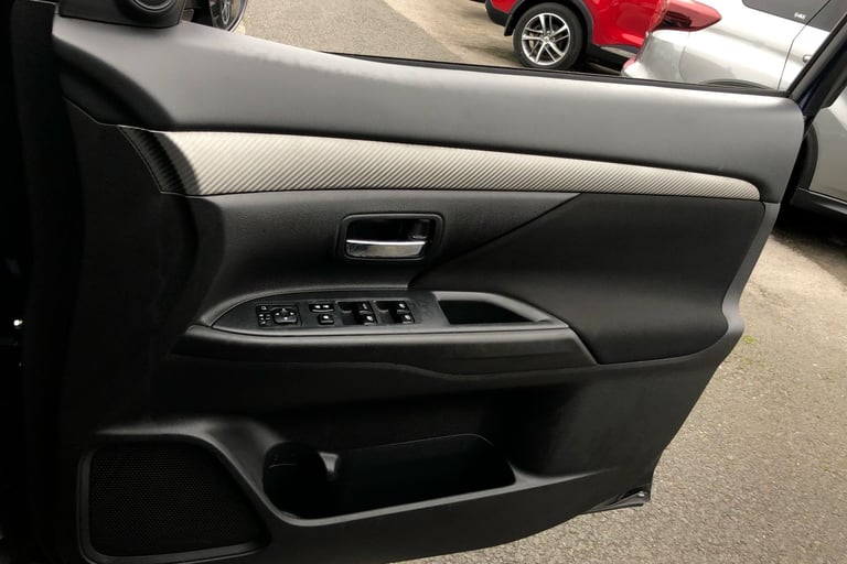 2018 Mitsubishi Outlander 2.2 DI-D 3 5dr Auto SUV DIESEL Automatic