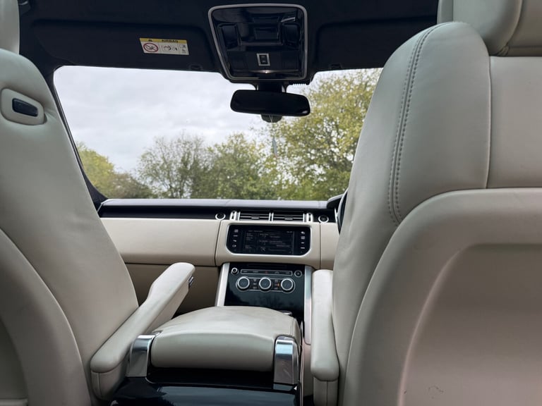 2015 Land Rover Range Rover 4.4 SDV8 Autobiography 4dr Auto ESTATE Diesel Automatic