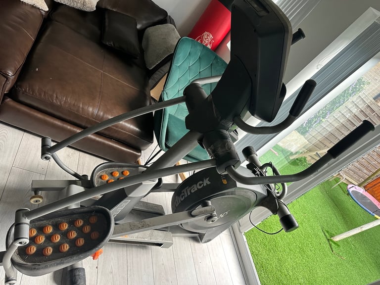 FREE NordicTrack Cross trainer