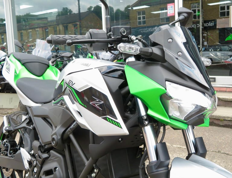 KAWASAKI Z e-1 EV 2025