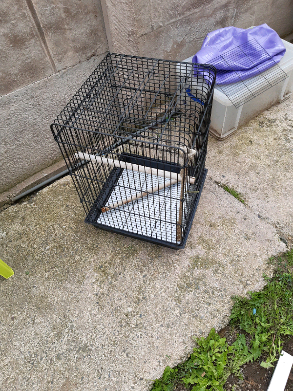 Bird cage and stand on wheels 