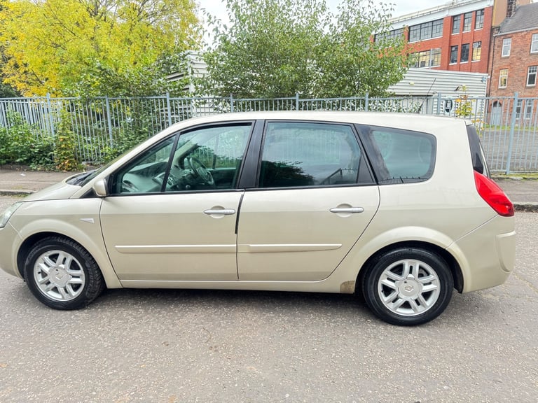 (AUTOMATIC- - PETROL ) RENAULT GRAND SCENIC MPV AUTO *MOT- OCT 2026 like  mazda 5