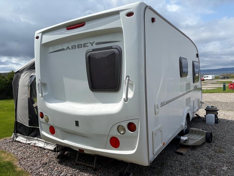 Abbey Vogue2 460
