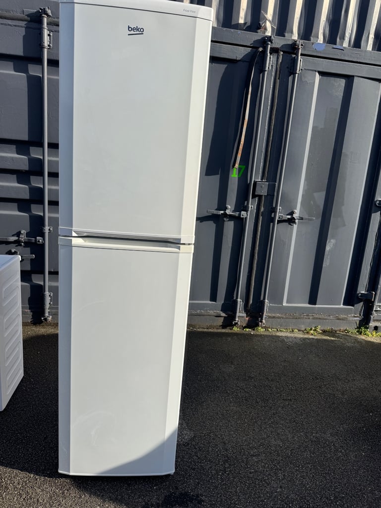 Beko Fridge Freezer 2m 