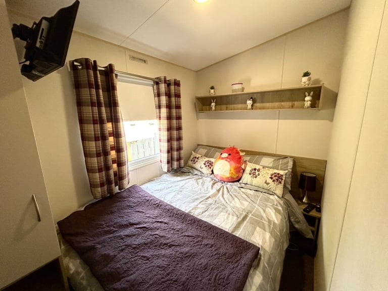 *Including bills* Own a caravan, stunning location, use for 11.5 months per year