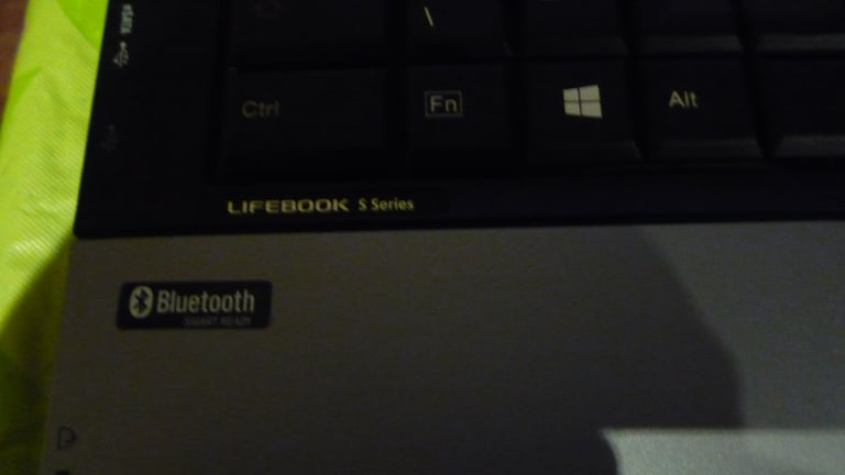FUJITSU Lifebook S752 14" i5 8GB 128GB SSD Laptop, Opened to offers.