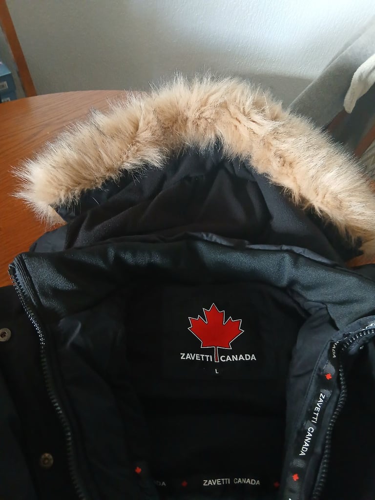 Zavetti Canada Womens Hooded Bomber Jacket.