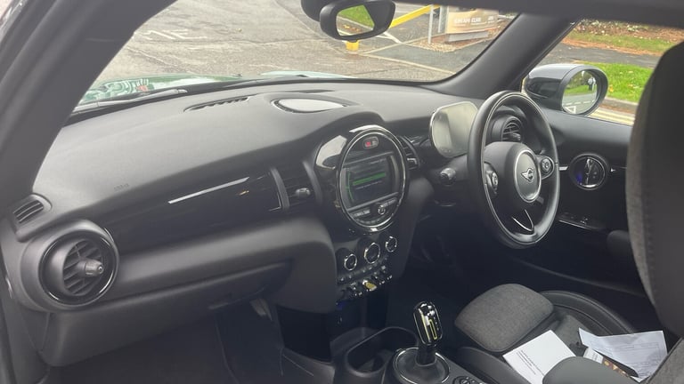 2020 MINI Hatch 135kW Cooper S Level 2 33kWh 3dr Auto Electric Hatchback Hatchback Electric Autom...