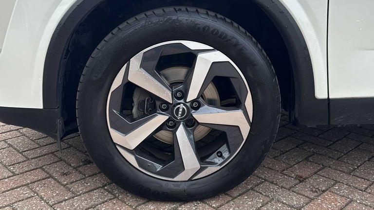 2022 Nissan Qashqai 1.3 DiG-T MH 158 N-Connecta 5dr Xtronic Hatchback Petrol Automatic