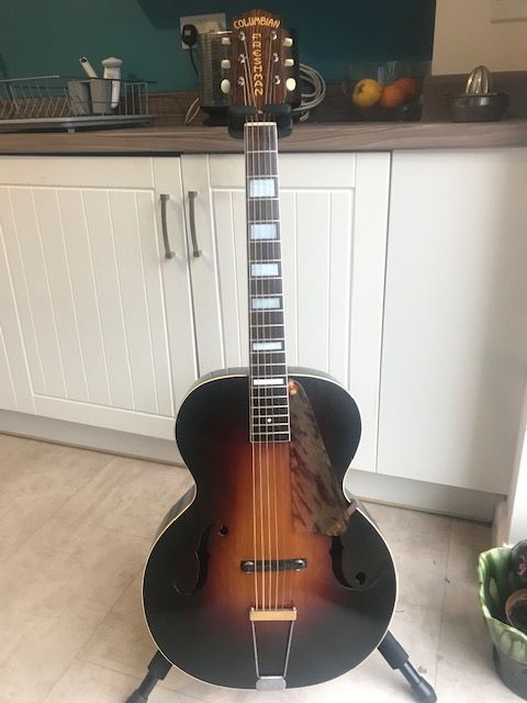 Harmony Guitar:1939:Acoustic:Archtop:Excellent condition.