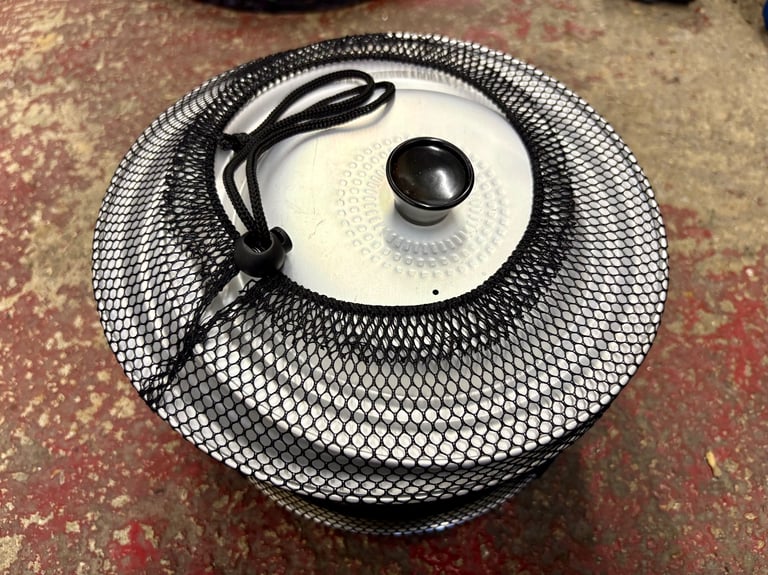 Camping saucepan cooking set with kettle