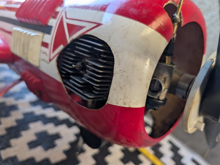 Sukohi rc plane with super tigre s2000 (maybe 2500) engine. 