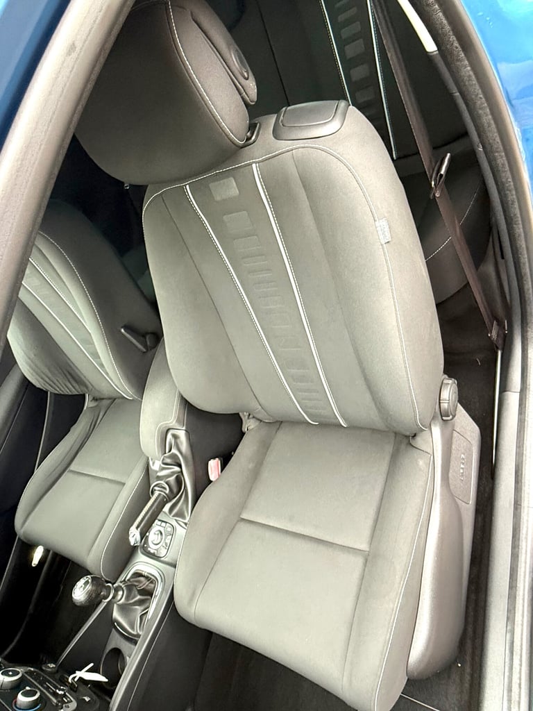 2013 Renault Megane 1.5 dCi 110 Dynamique TomTom 3dr [Start Stop] COUPE Diesel Manual