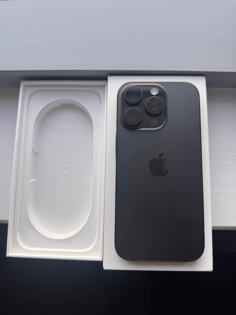 Iphone 16 pro - mint condition - 95% 🔋 