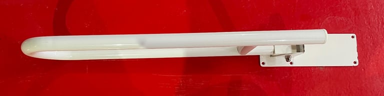 Folding bathroom grab rail