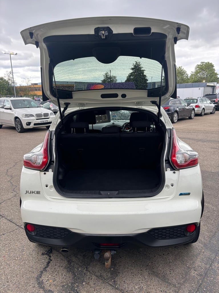 2016 Nissan Juke 1.5 dCi N-Connecta 5dr HATCHBACK Diesel Manual